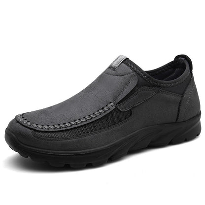 Wygodne buty ortopedyczne — ergonomiczne podparcie łuku stopy, łagodzące ból, szeroki krój, który nie uciska stopy.