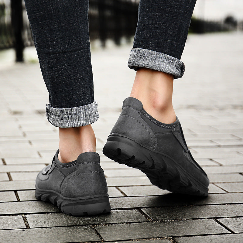 Wygodne buty ortopedyczne — ergonomiczne podparcie łuku stopy, łagodzące ból, szeroki krój, który nie uciska stopy.