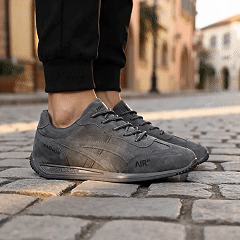 Wygodne buty ortopedyczne – wykonane z wyselekcjonowanej skóry zamszowej, z podparciem łuku stopy, łagodzące ból; lekkie i amortyzujące.