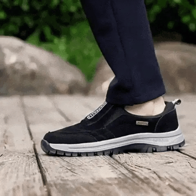 Wygodne buty ortopedyczne z zamszu — miękkie i wygodne, zapewniające doskonałe wsparcie — łagodzą ból stóp.