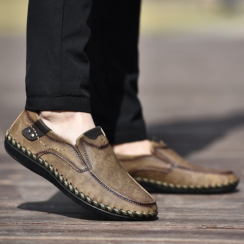 Wygodne buty ortopedyczne — ergonomiczne podparcie łuku stopy, łagodzące ból, szeroki krój, który nie uciska stóp.