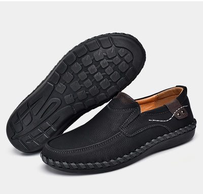 Wygodne buty ortopedyczne — ergonomiczne podparcie łuku stopy, łagodzące ból, szeroki krój, który nie uciska stóp.