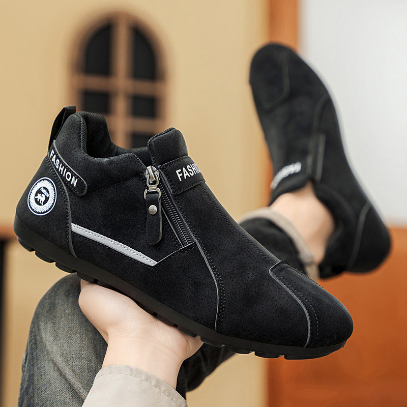 Wygodne buty ortopedyczne — ergonomiczne podparcie łuku stopy, łagodzące ból, szeroki krój, który nie uciska stóp.