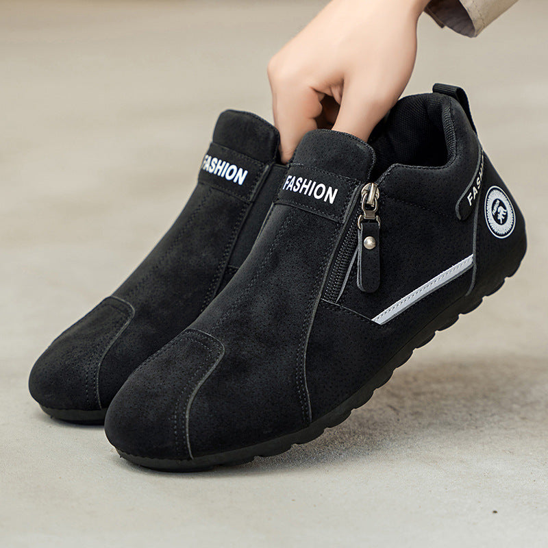 Wygodne buty ortopedyczne — ergonomiczne podparcie łuku stopy, łagodzące ból, szeroki krój, który nie uciska stóp.