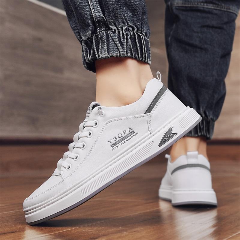 Wygodne obuwie ortopedyczne – ręcznie szyte, miękkie i amortyzujące, z wodoodporną skórzaną cholewką.