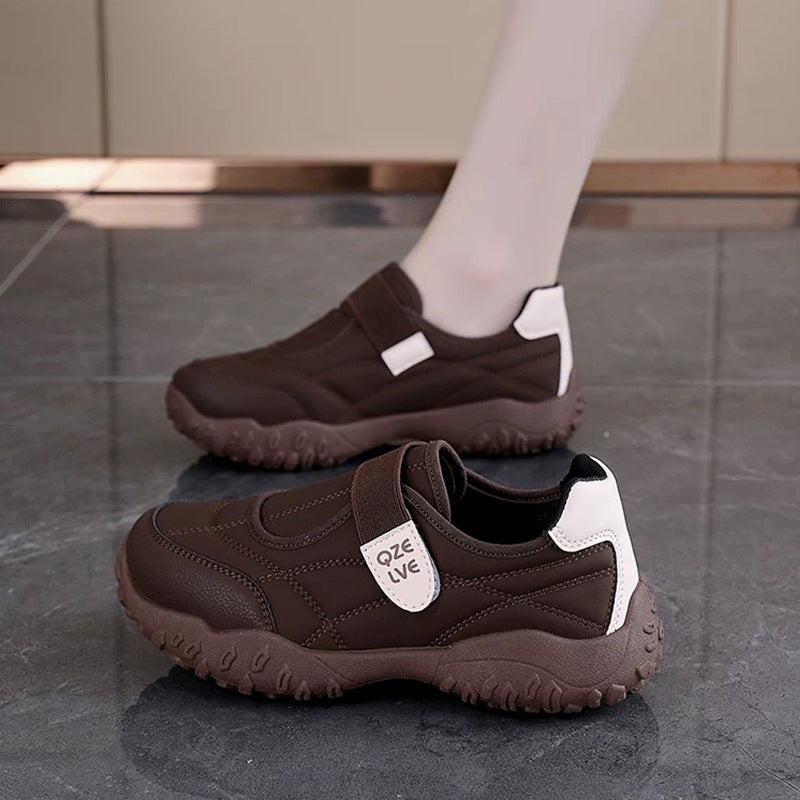 Ergonomiczne buty z wkładkami ortopedycznymi — wsparcie łuku stopy, złagodzenie bólu stóp i zmniejszenie zmęczenia podczas chodzenia